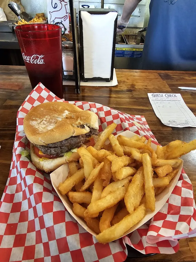 Chzburger & Fries